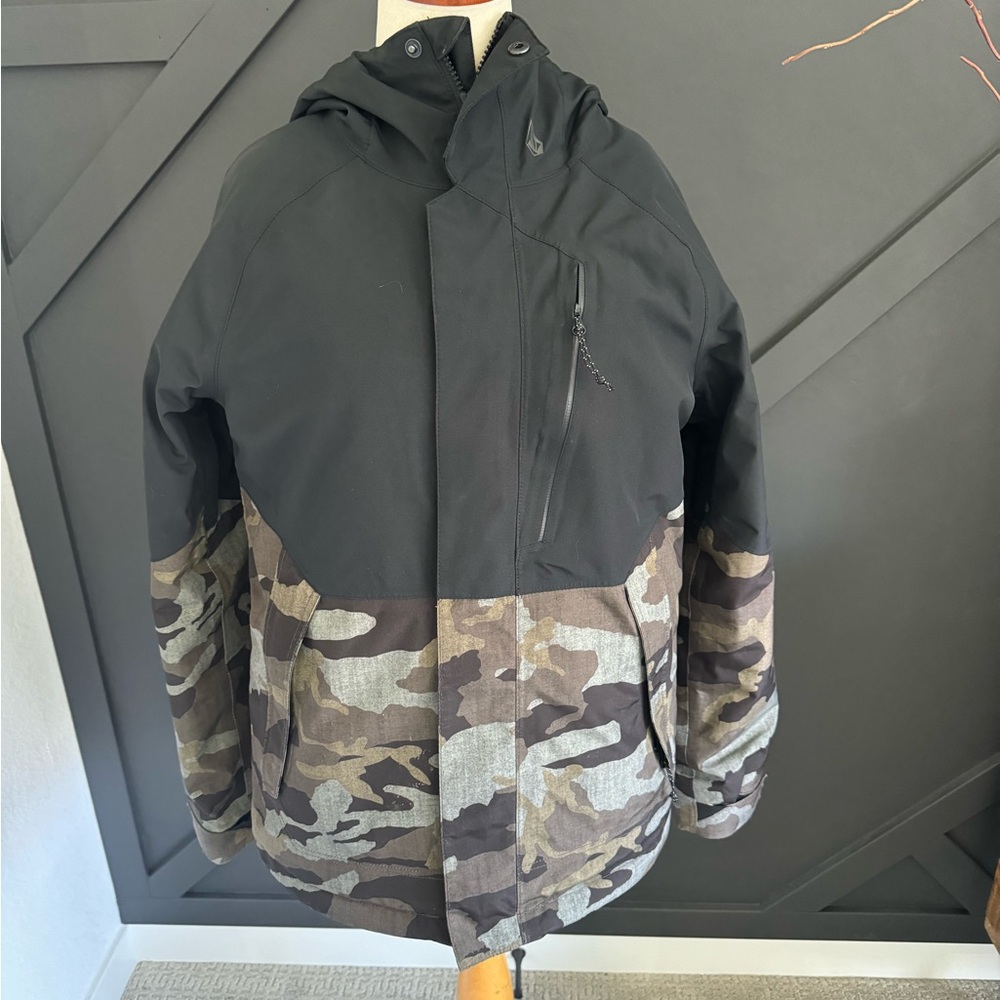 Volcolm Aris Insulated GORE-TEX Snow Jacket